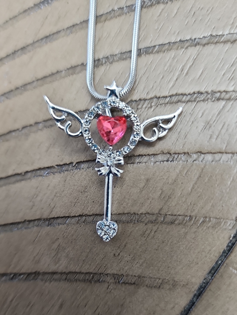 1Pc Key Necklace With Heart Opal - Perfect For Daily Wear And Gifting - April